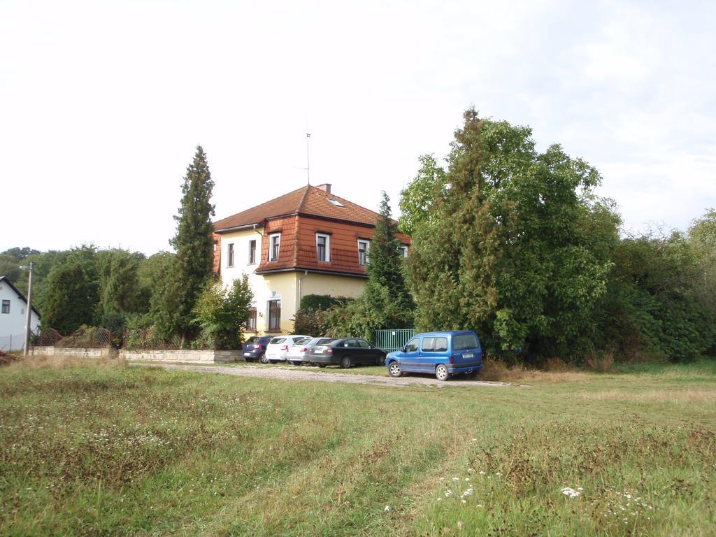 Pension Stara Skola Hruba Skala Exterior photo